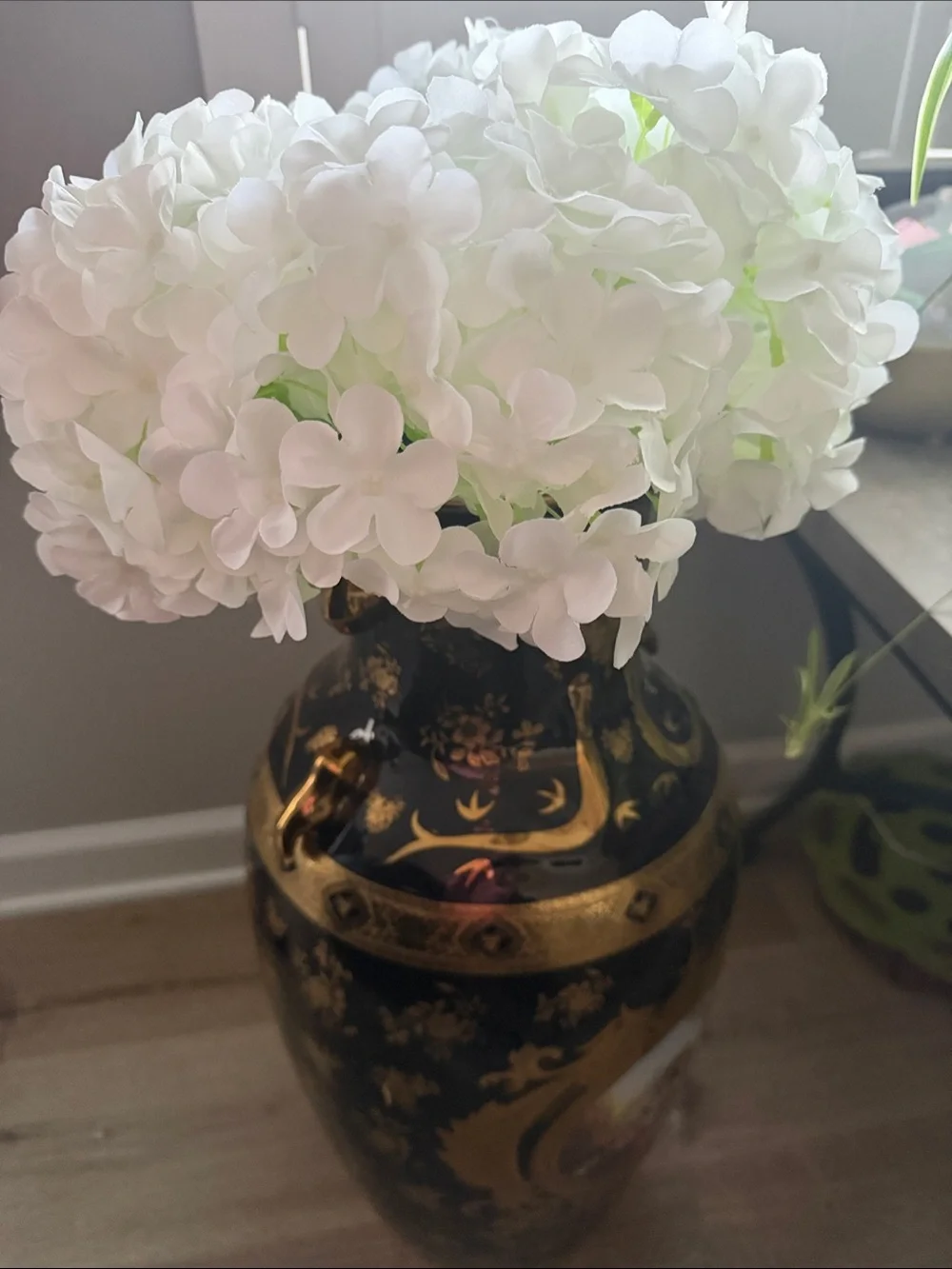 Tall Hydrangea Faux Flower in White. 6 pieces